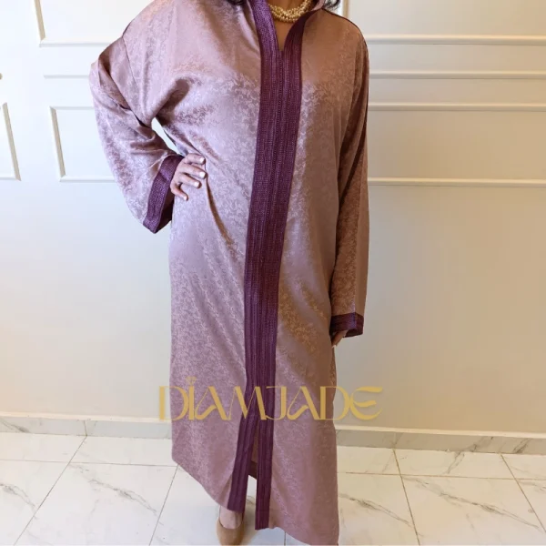 Caftan Makhzani rose mauve en Brocart Satiné
