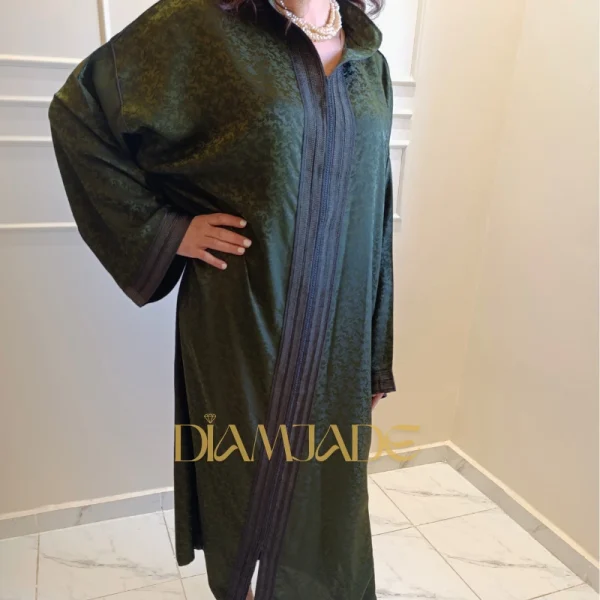 Caftan Makhzani vert olive en Brocart Satiné – Image 2