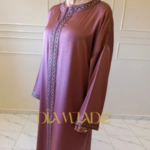 Caftan fluide en crêpe piqué pour l’Aïd