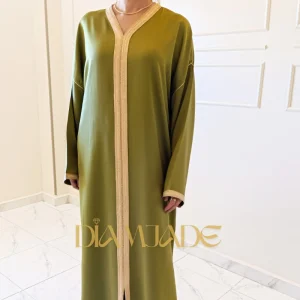 Caftan Makhzani vert olive clair en Sam Hor - vue de face