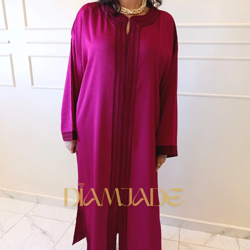Caftan fluide en crêpe piqué